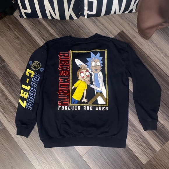 Rick & Morty Black Graphic Sweatshirt men’s - Picture 10 of 11